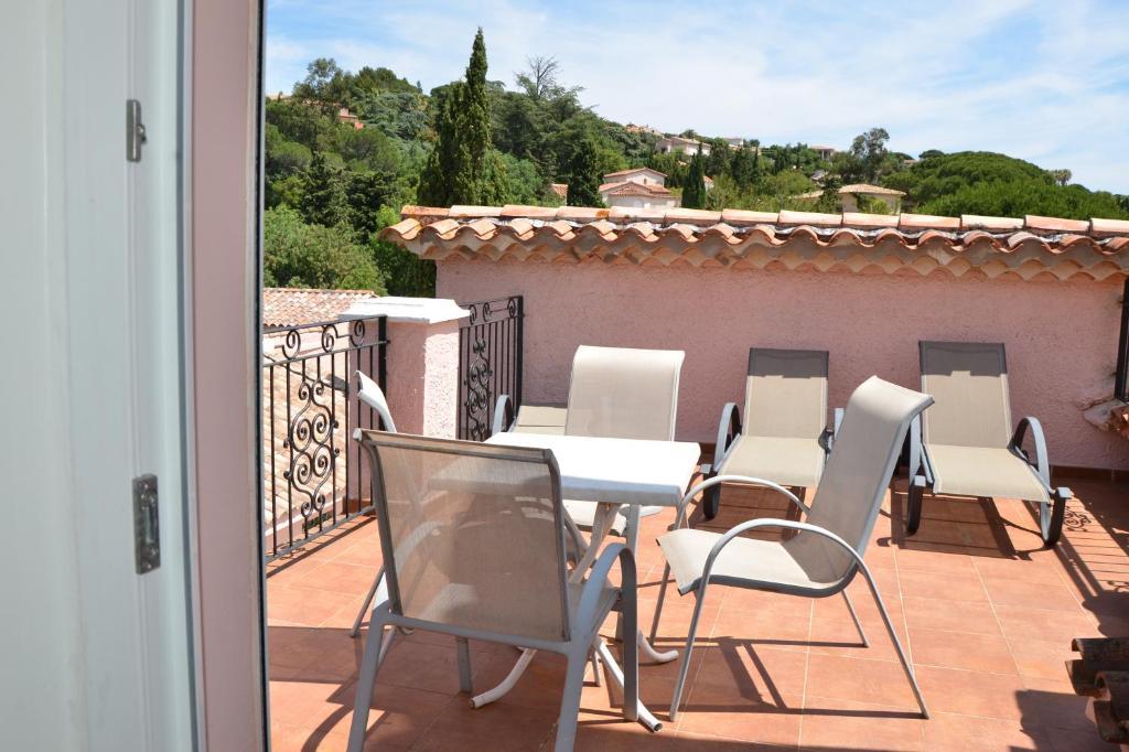 Hotel Villa Des Anges Grimaud Ruang foto