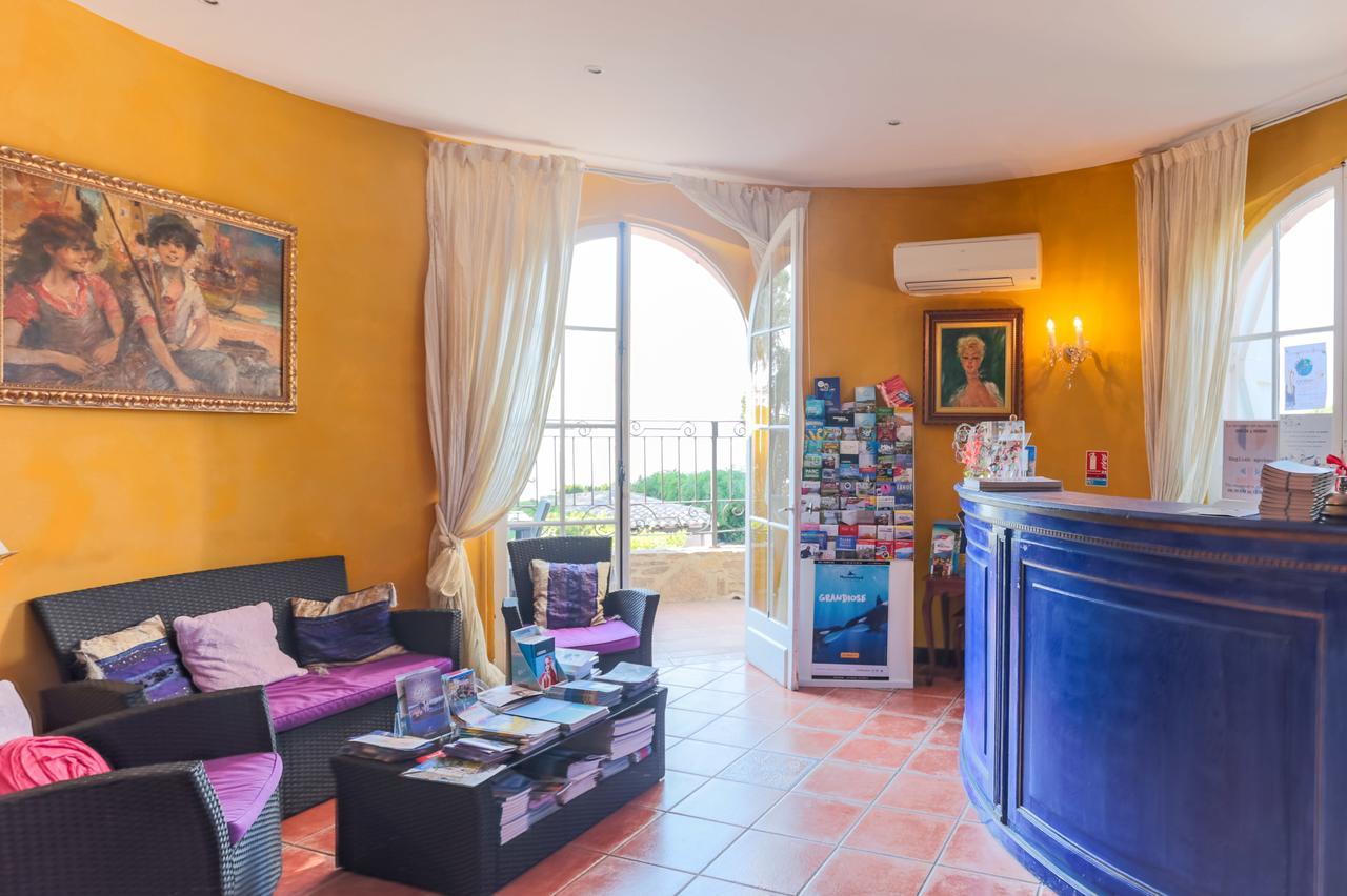 Hotel Villa Des Anges Grimaud Bagian luar foto